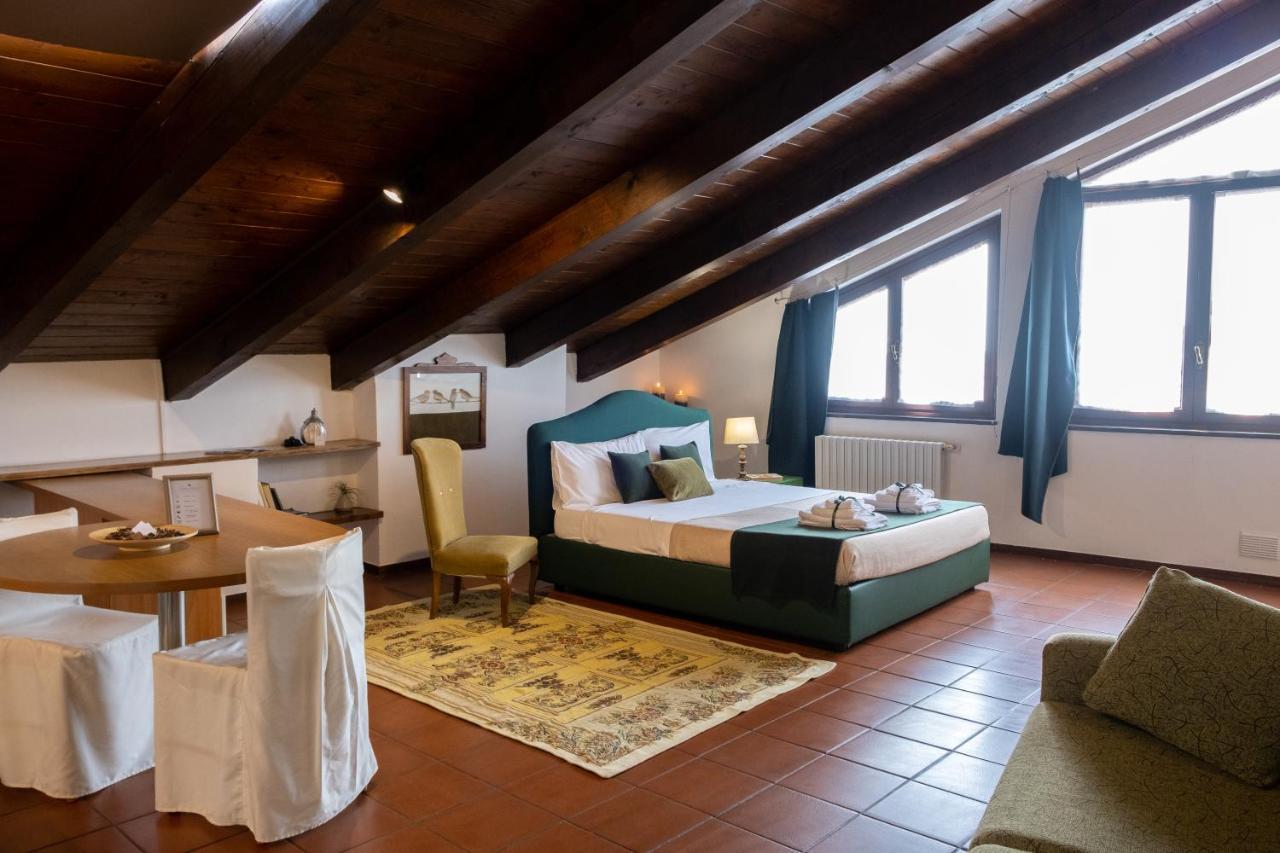 Residence Ferraud Пінероло Екстер'єр фото